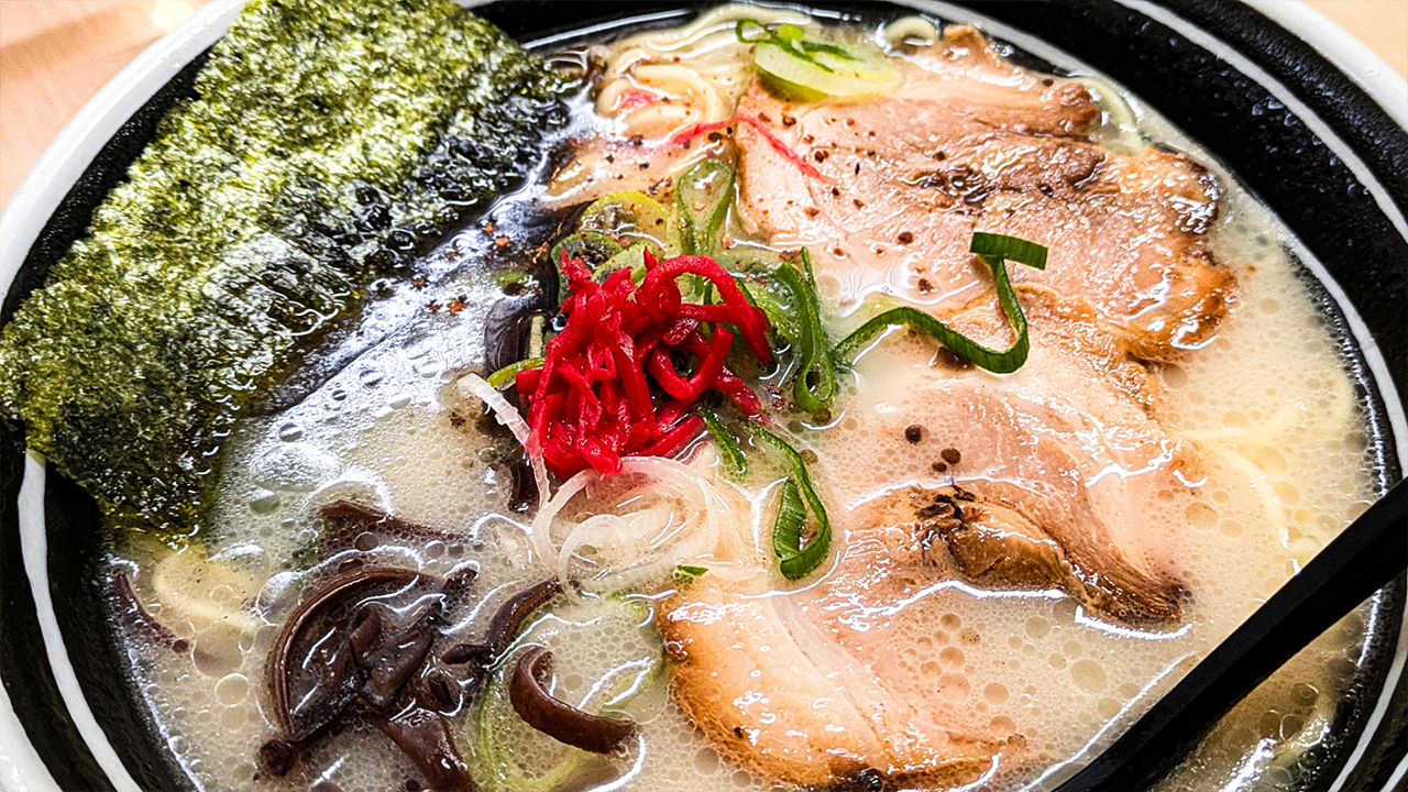 豚骨ラーメン
